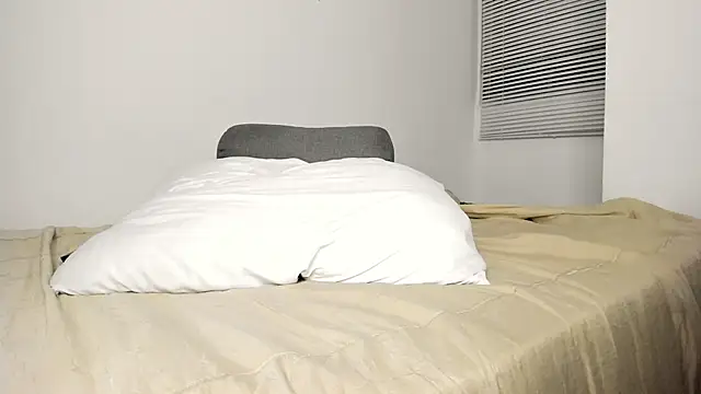 KhaliDrips live sex cam