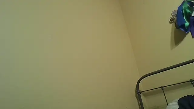 YelpedAverting's cam snapshot