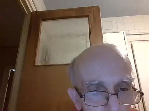 mariusica1@xh live sex cam