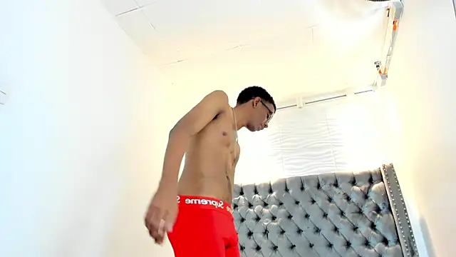 nero_reyd live sex cam