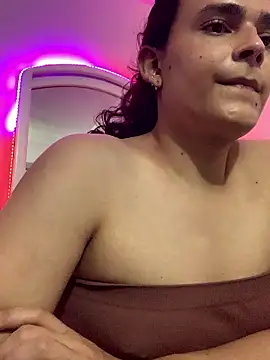 La-Gatiita-trans live sex cam