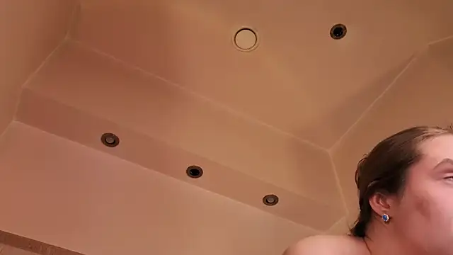 Saint_Vicious live sex cam