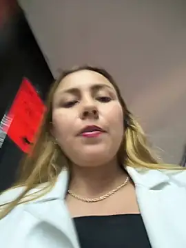 Sirel_'s cam snapshot