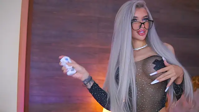 Juicy_Jessye live sex cam