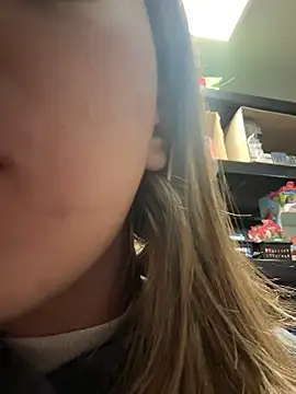 Andrea_19blonde live sex cam