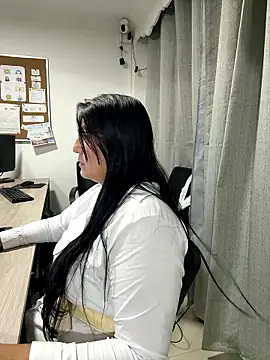 wildwhispers15's cam snapshot