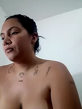 phoop_lilaa's cam snapshot