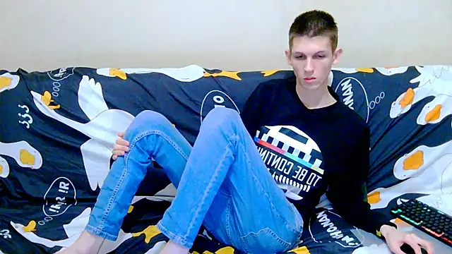 Lester_Broo live sex cam