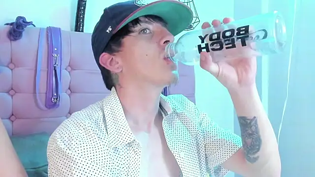 Kittymatias_ls's cam snapshot