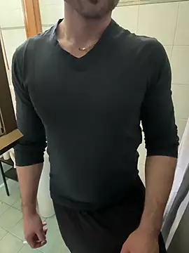 giovan2020 live sex cam