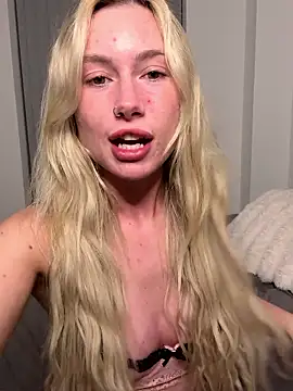 SexySaraxxoo live sex cam