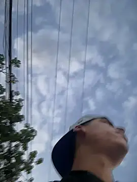 MrLeoLatino live sex cam