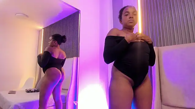 OrianaNavarro's cam snapshot