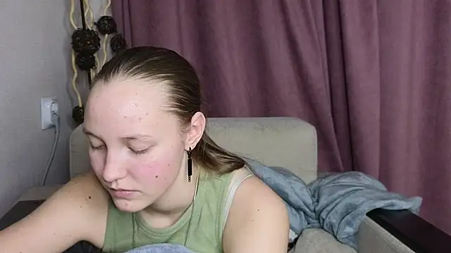 BibiStapler's cam snapshot