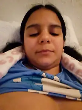 La_pe_que's cam snapshot