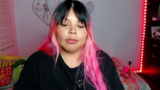 EllieMoonX's cam snapshot