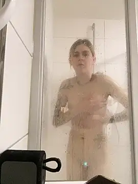 Milly-Kiss's cam snapshot