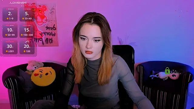 liana_kisses's cam snapshot