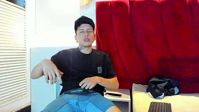 ESTEBAN_2102 live sex cam