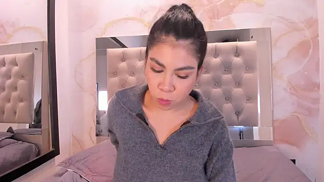 Alana_Kim's cam snapshot