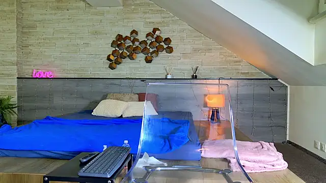 foxxy_milf's cam snapshot