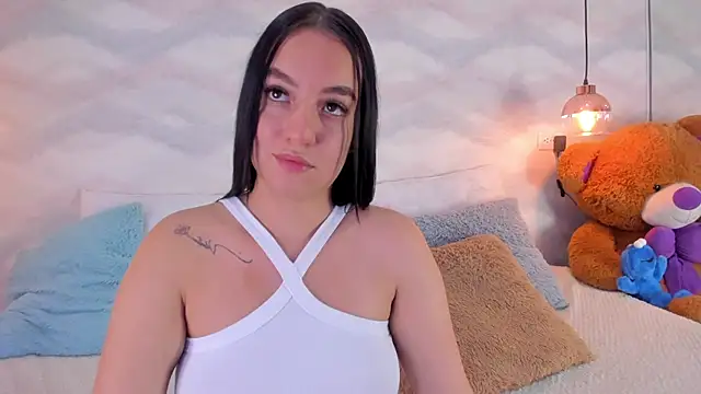 jazlin_angels1's cam snapshot