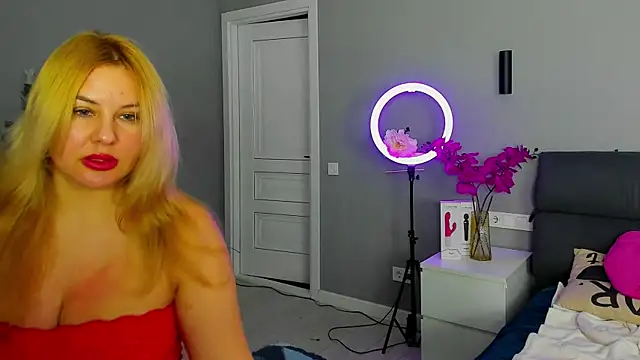 Passion-Blondy live sex cam