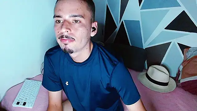 andyyboy live sex cam