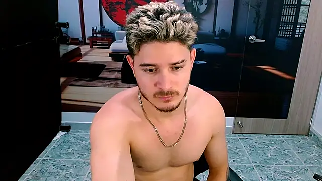 RayanLynxx live sex cam