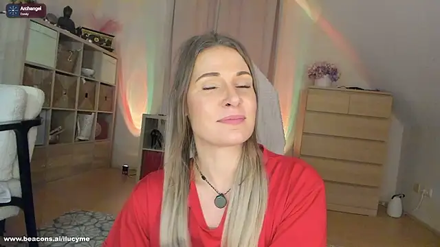 ilucyme's cam snapshot
