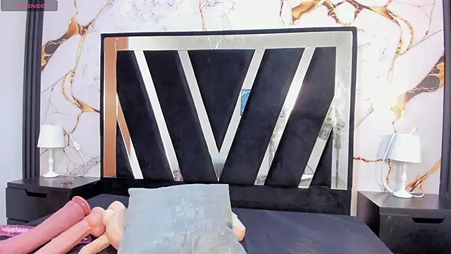 KarinaSimonz live sex cam