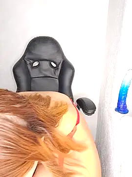 Mia_em's cam snapshot