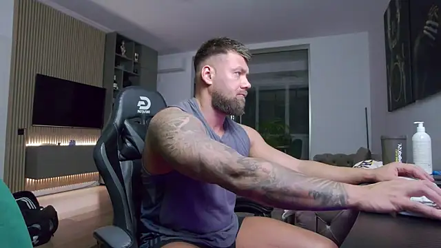 UbbeViking live sex cam