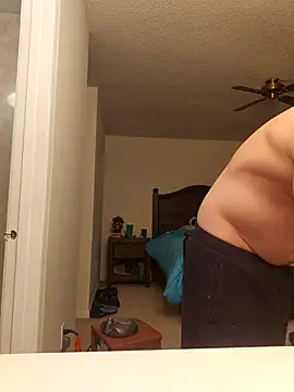 Bigtater1999 live sex cam