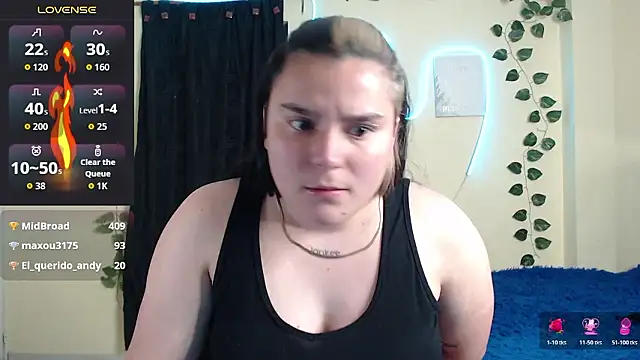 Nika_1_'s cam snapshot