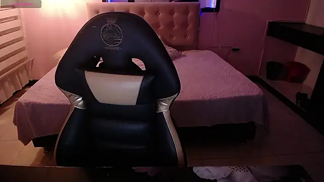 Sara_valderrama_'s cam snapshot