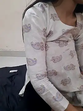 Alpee_kumri's cam snapshot