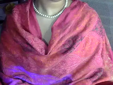 KHWAHIS-'s cam snapshot