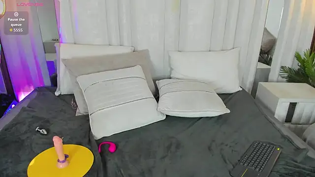 im_miadoll's cam snapshot