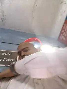 Vickyrajput009 live sex cam