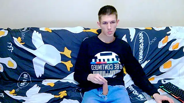 Lester_Broo live sex cam