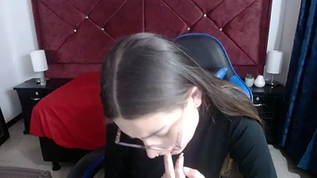 Mia_Monroe4's cam snapshot