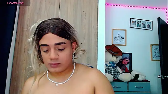 Amber_bigdick22 live sex cam