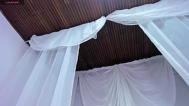 kym_valery live sex cam