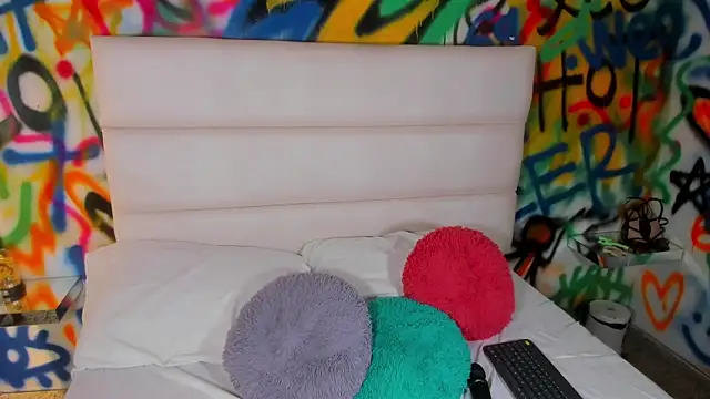 Liana_Bernocchi's cam snapshot