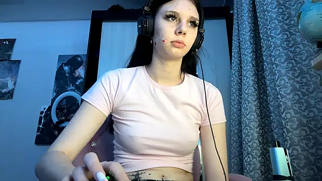 AnGallo's cam snapshot