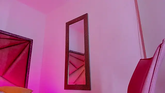 FaloonRoussel live sex cam