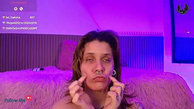 Iamvictoria06 live sex cam