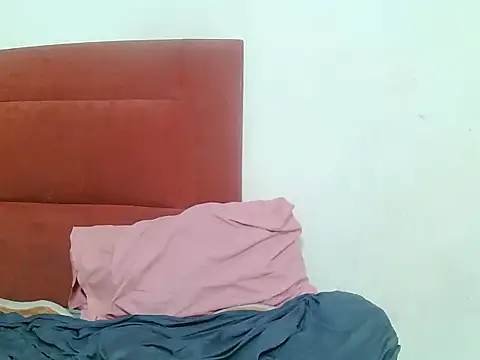 FreakyMamasita's cam snapshot