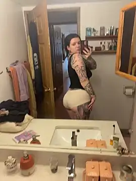 SweetMaisie live sex cam